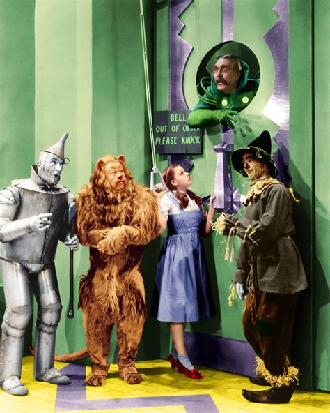 Exploring the Themes of Good vs. Evil in The Wizard of Oz